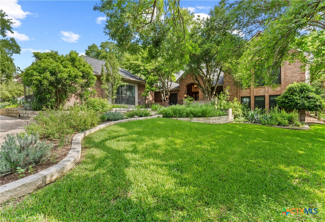 1010 Brookhollow Circle