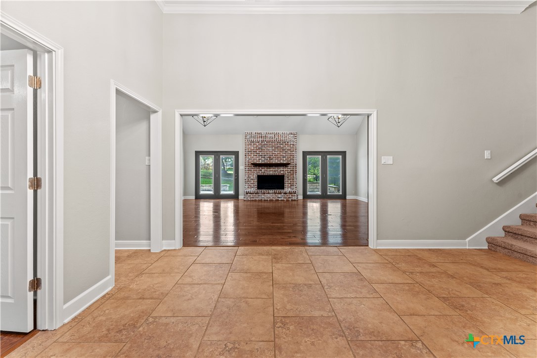 1010 Brookhollow Circle