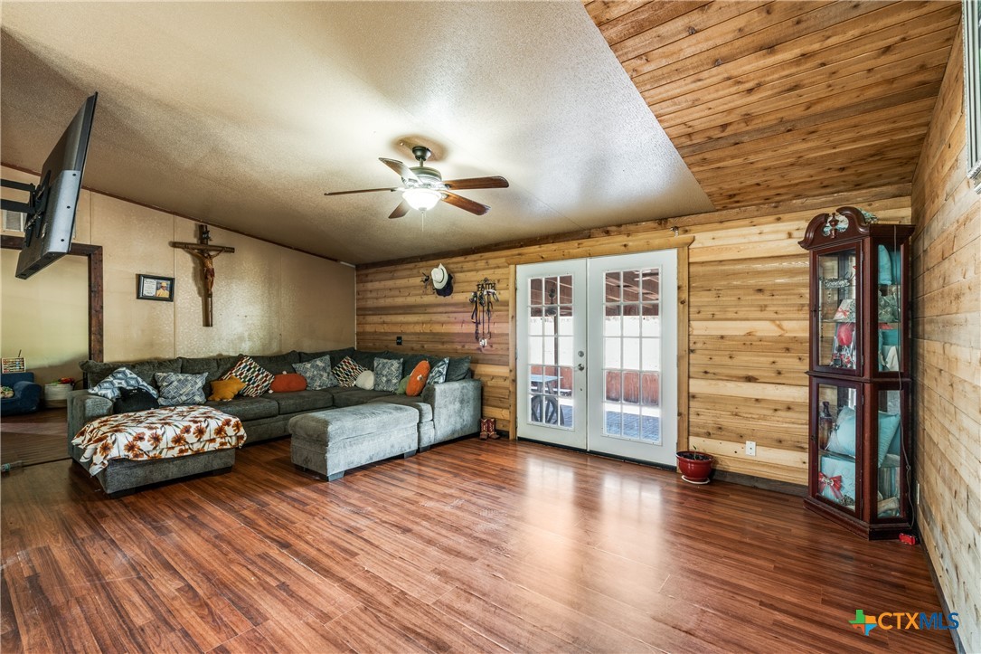 470 Country Acres Drive