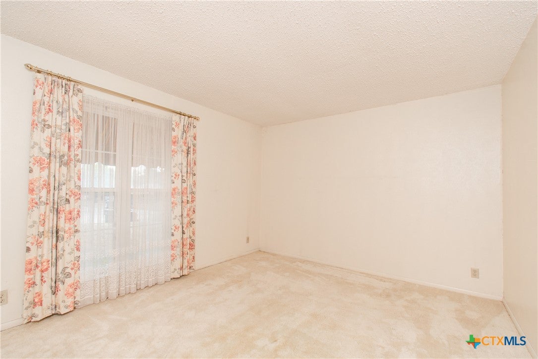 906 Yorktown Drive