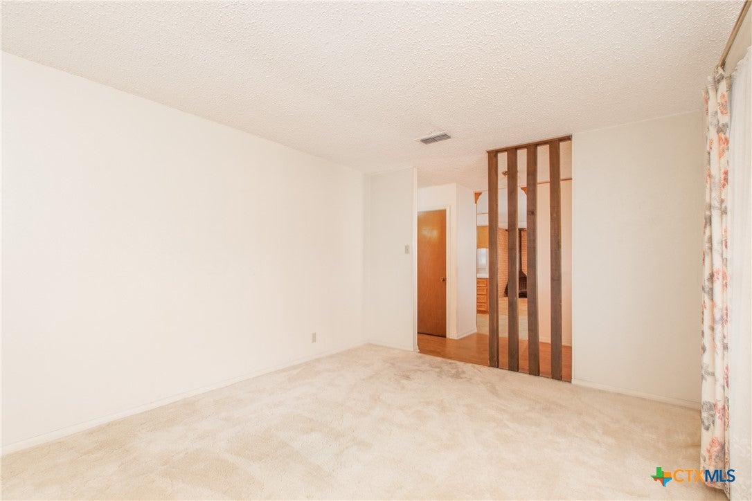 906 Yorktown Drive