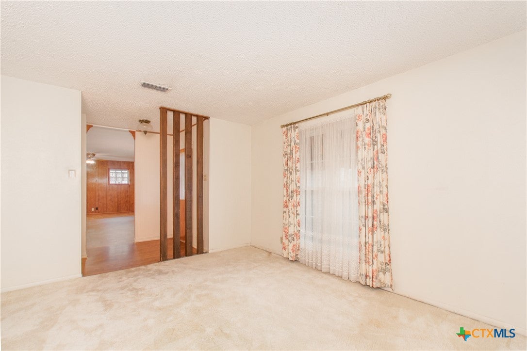 906 Yorktown Drive