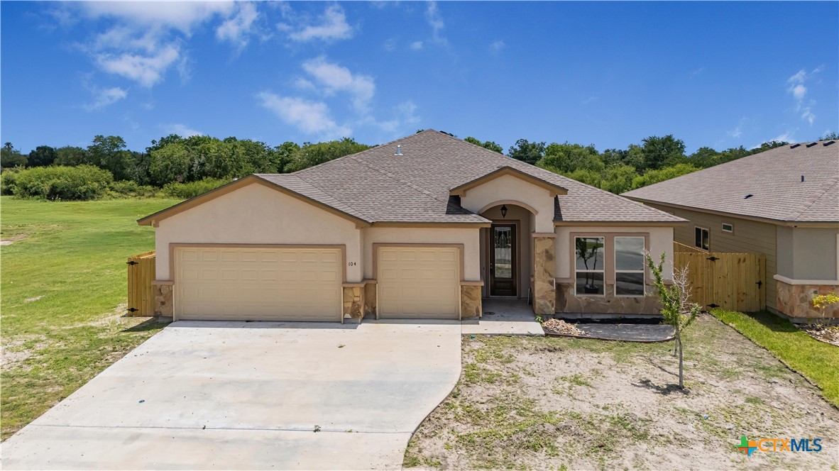 Photo 1 of 37 — 104 Giacomo, Victoria, TX 77901