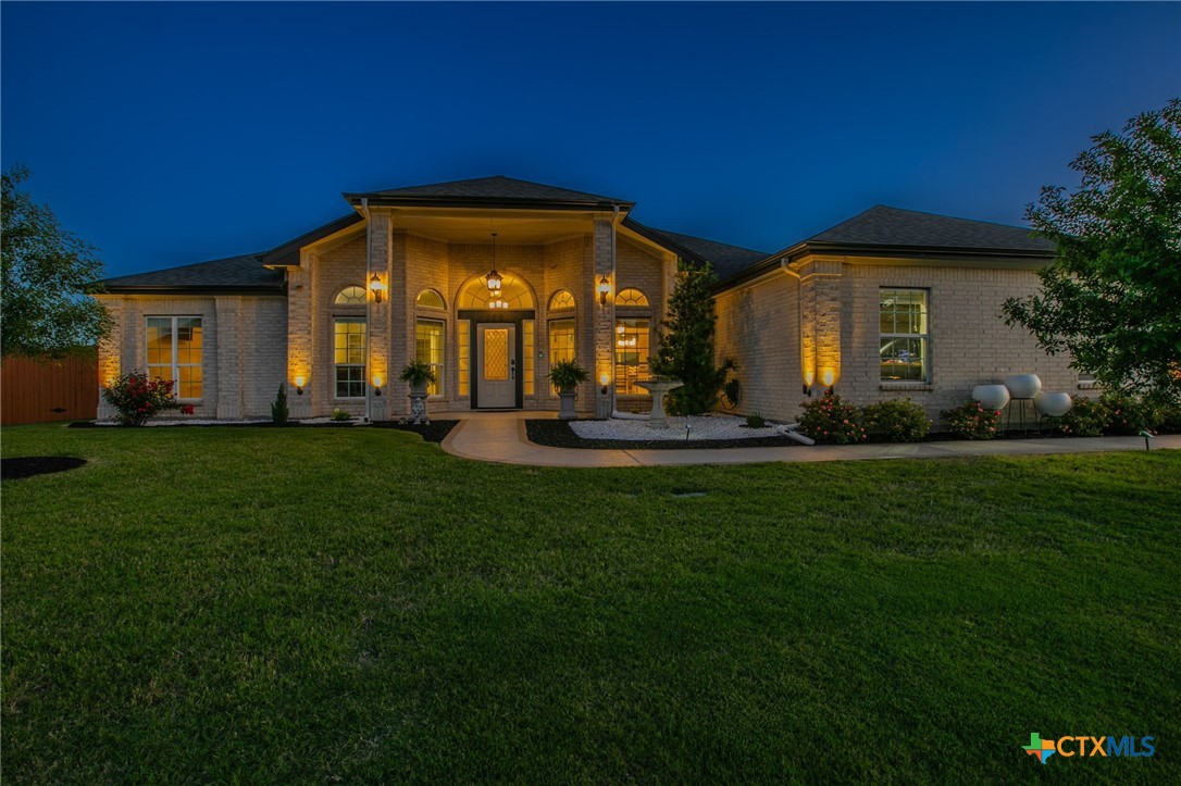 8325 Tesoro Drive