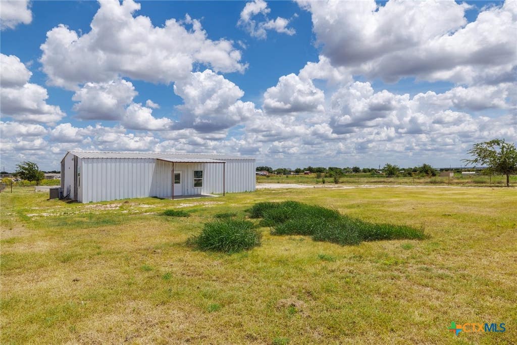 Photo of 171 Daniel Drive, Bertram, TX 78605 (MLS # 622450)