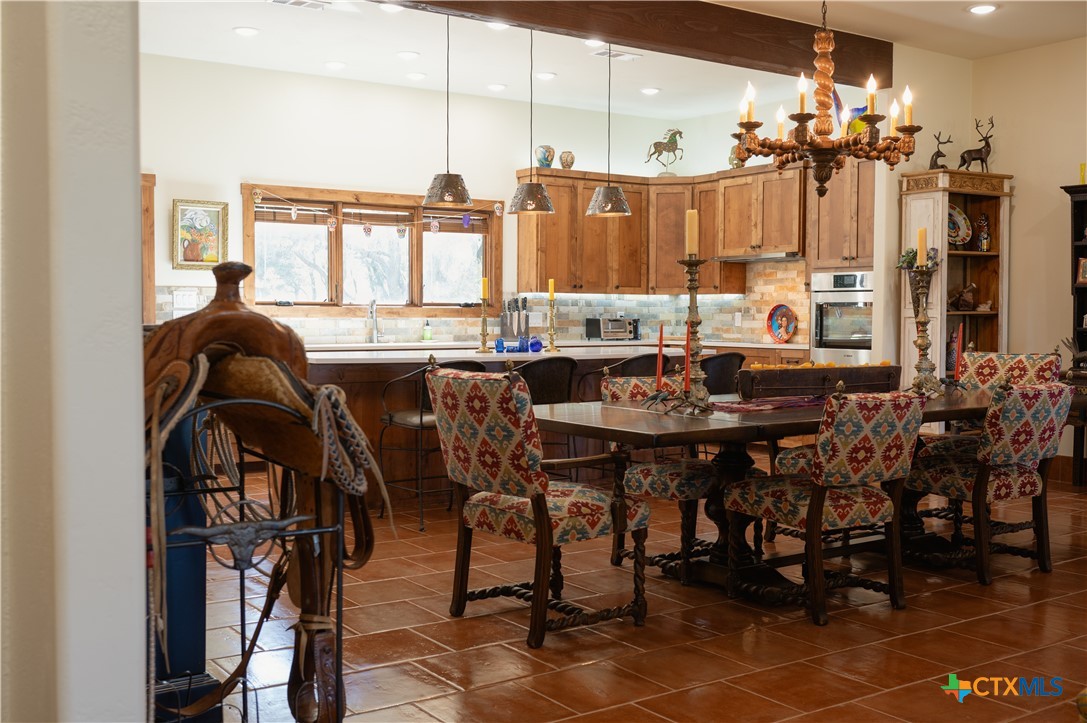 19348 N US Highway 281