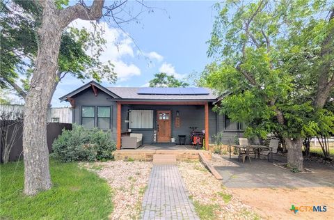 Photo of 635 E Camp Street, New Braunfels, TX 78130 (MLS # 612502)