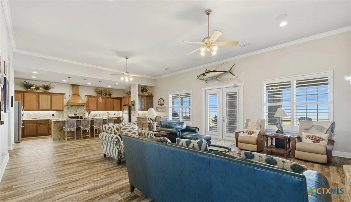 125 Dockside Dr