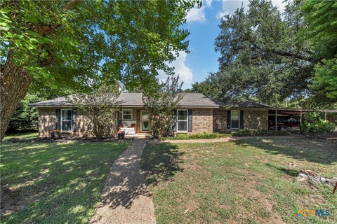 Photo of 611 Rosenthal Road Rd, Lorena, TX 76655 (MLS # 626937)