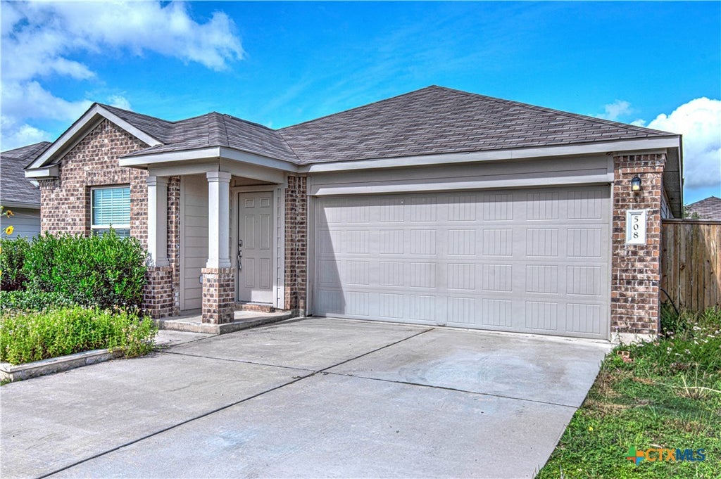Photo of 508 Xanadu Drive, Jarrell, TX 76537 (MLS # 616874)