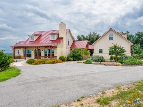 A home in Round Mountain