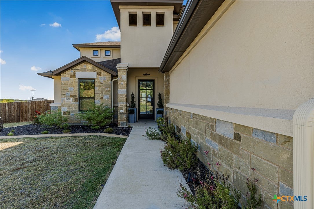 1018 Saddle Bluff Drive