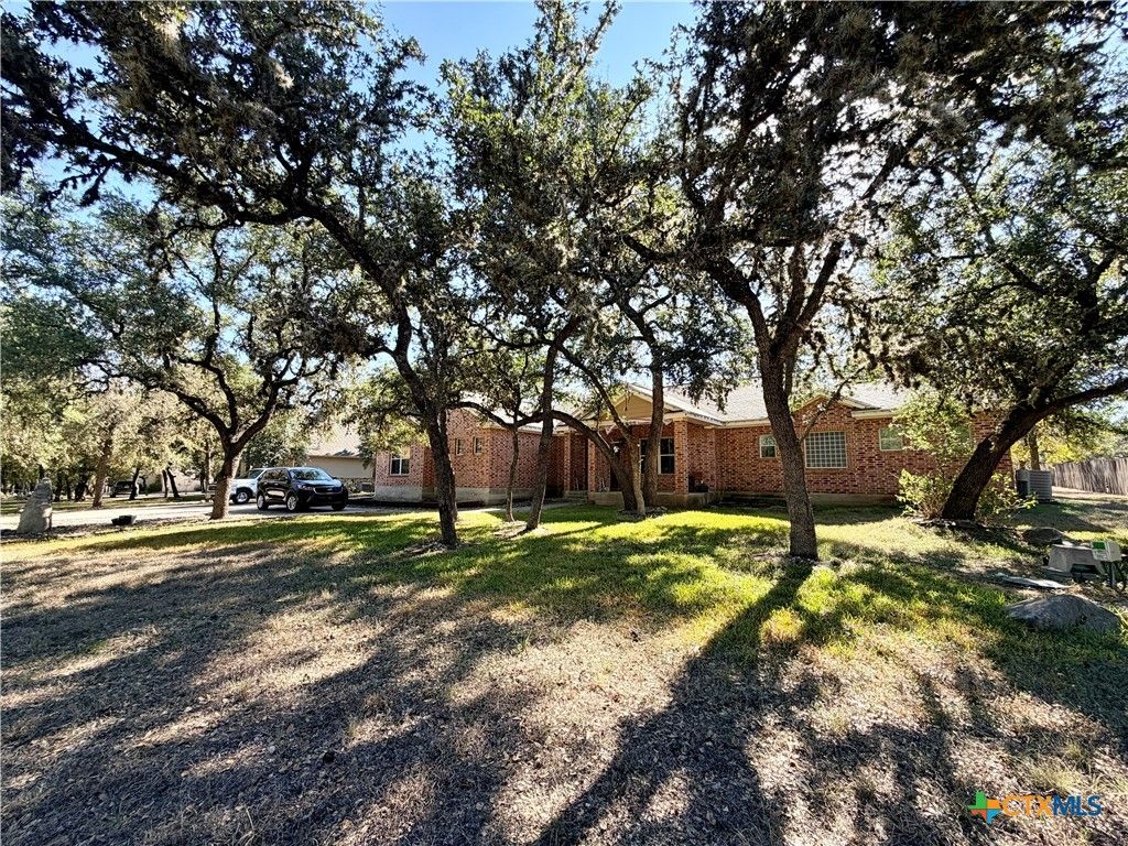 Photo of 1027 Stagecoach Trail, San Marcos, TX 78666 (MLS # 597375)