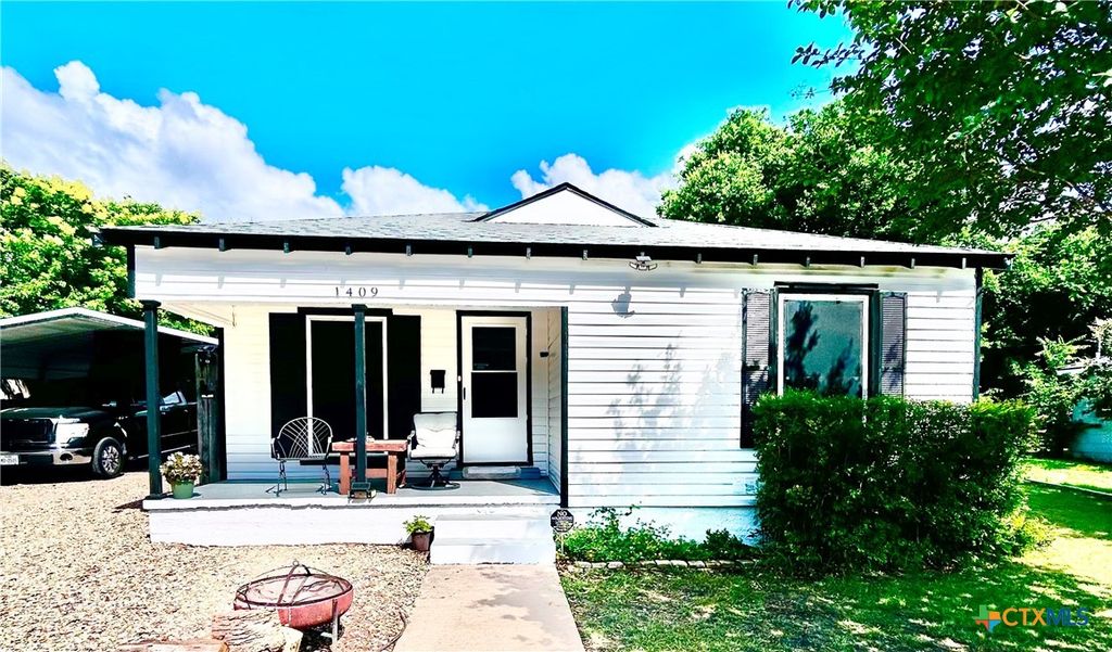 Photo of 1409 S 13th Street, Temple, TX 76504 (MLS # 613302)