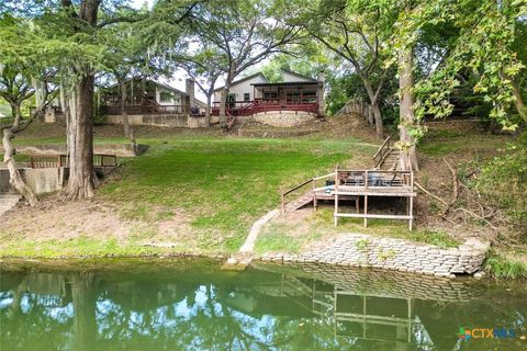 Photo of 1540 Ponderosa Drive, New Braunfels, TX 78132 (MLS # 598891)