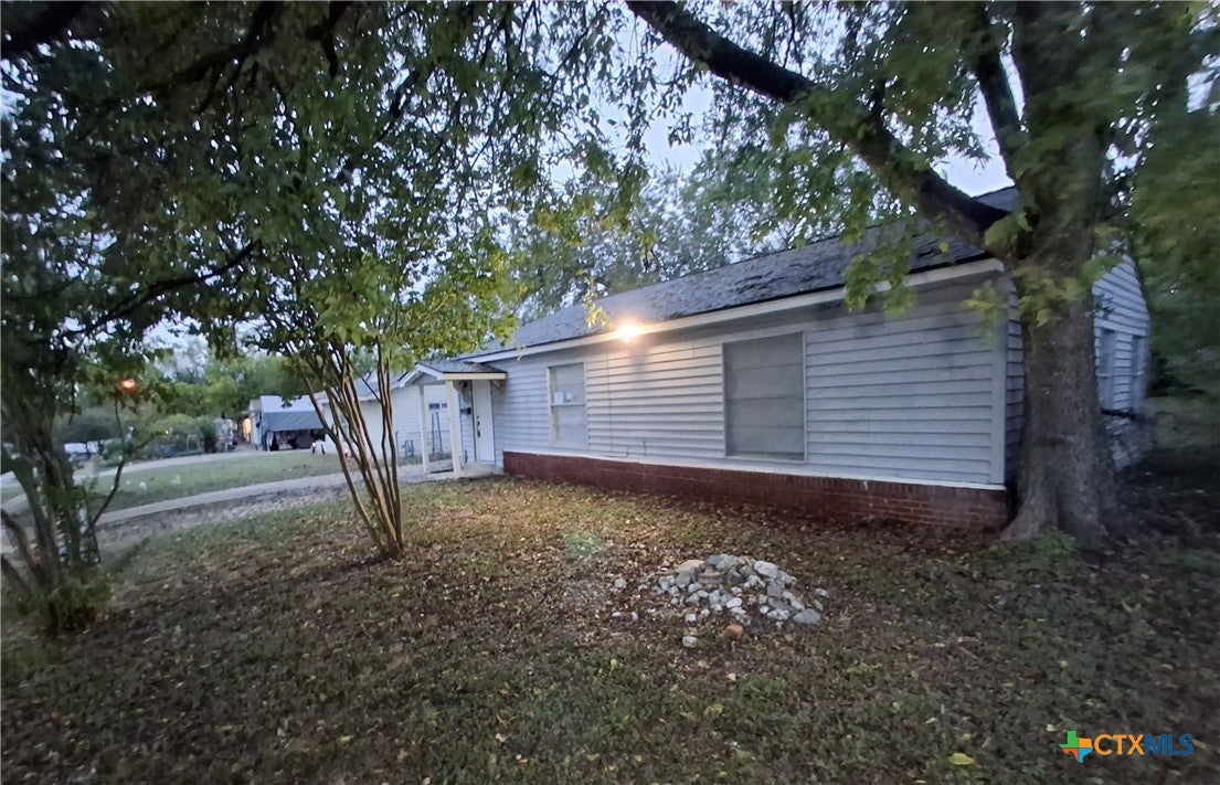 1501 White Avenue