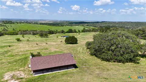 2725 Old Lehmann Road Kingsbury TX 78638