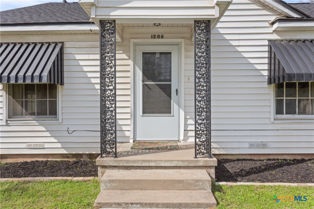 1206 Ashleman Street