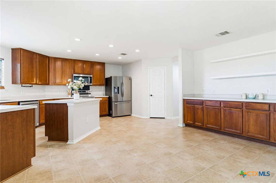 305 Harvest Meadow