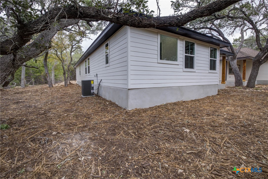 Wimberley, Texas 78676, United States, 3 Bedrooms Bedrooms, ,2 BathroomsBathrooms,Residential,Active,249372