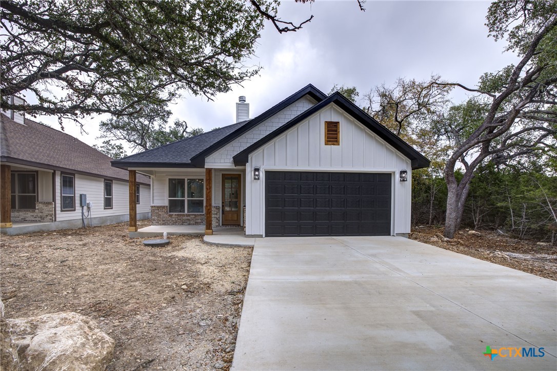 Wimberley, Texas 78676, United States, 3 Bedrooms Bedrooms, ,2 BathroomsBathrooms,Residential,Active,249372
