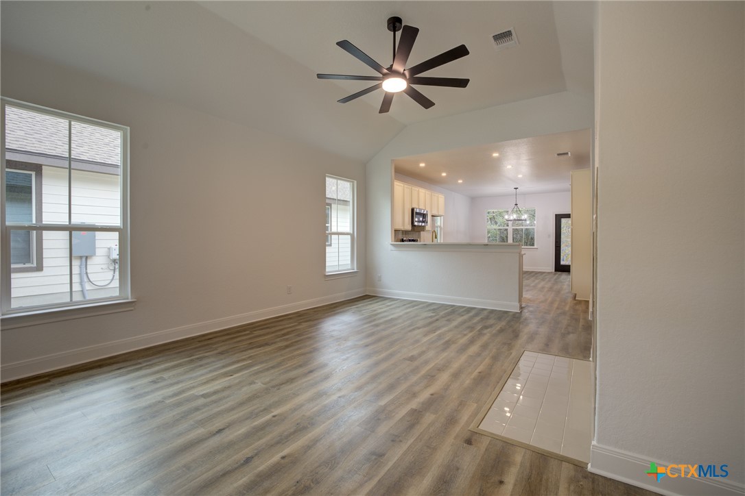 Wimberley, Texas 78676, United States, 3 Bedrooms Bedrooms, ,2 BathroomsBathrooms,Residential,Active,249372