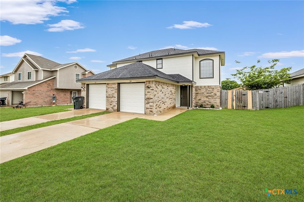 Photo of 314 Deloris Drive, Killeen, TX 76542 (MLS # 611074)