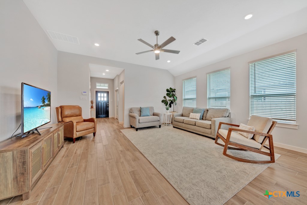 San Marcos, Texas 78666, United States, 3 Bedrooms Bedrooms, ,2 BathroomsBathrooms,Residential,Active,145731