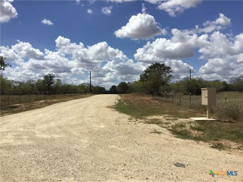 127 country acres pr Gonzales TX 78629