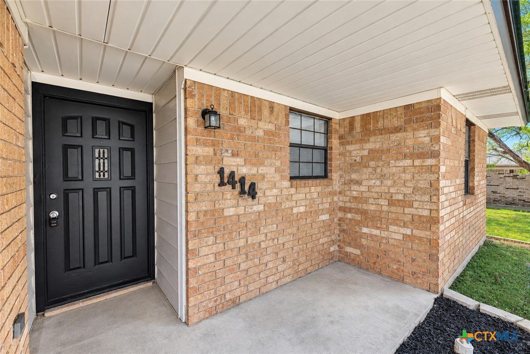 1414 Janet Lane
