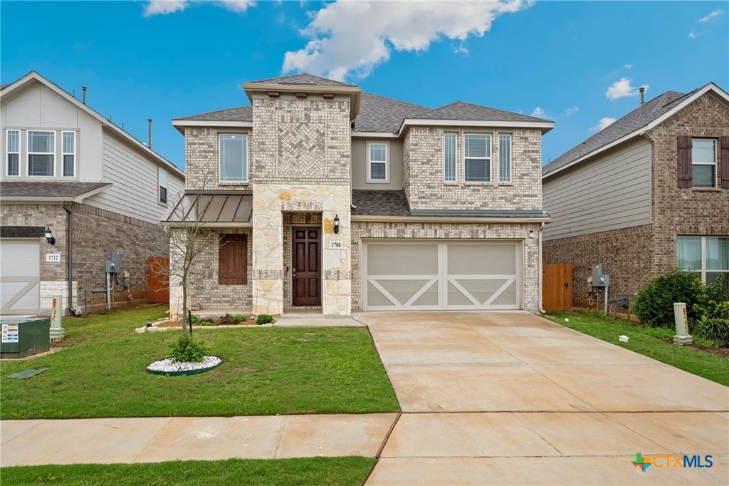 Photo of 1708 Kneupper Farm, New Braunfels, TX 78132 (MLS # 608835)