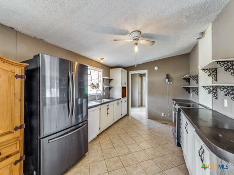 A home in Canyon Lake