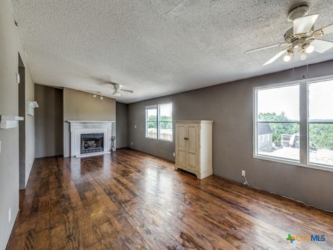 A home in Canyon Lake