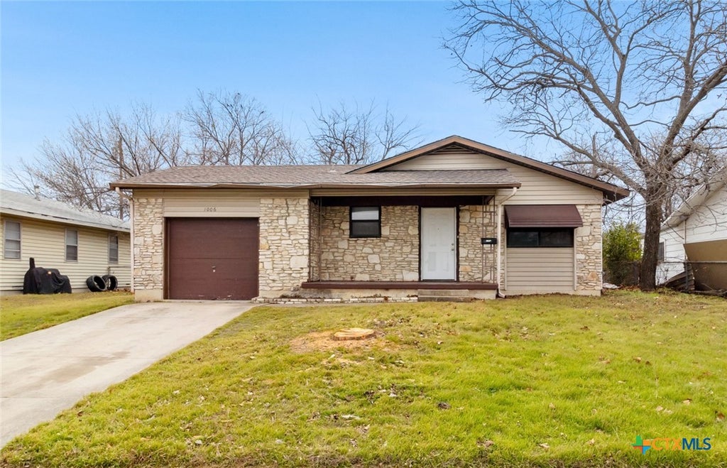 Photo of 1006 San Antonio Street, Killeen, TX 76541 (MLS # 625917)