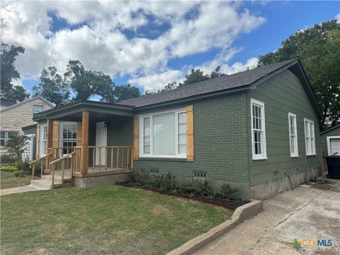 Photo of 716 N 5th ST, Temple, TX 76501 (MLS # 627485)