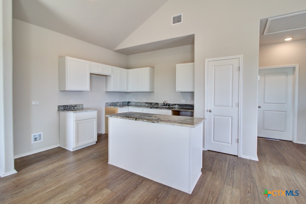 11210 Prairie Landing