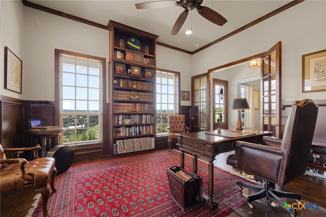 1020 Comanche Ridge