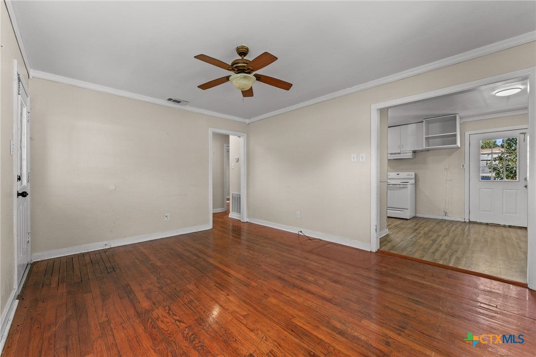 918 Alamo Court