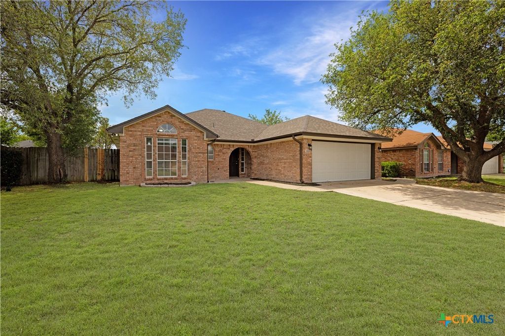 Photo of 4216 Frontier Trail, Killeen, TX 76542 (MLS # 611101)