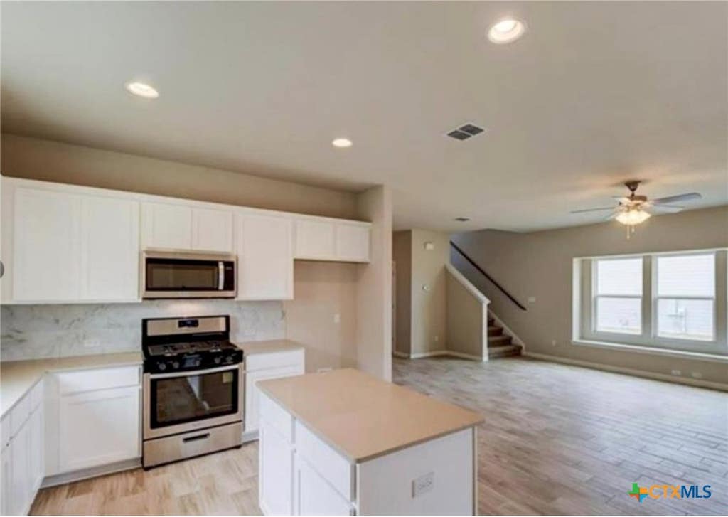 Photo of 246 Mossycup Drive, San Marcos, TX 78666 (MLS # 616520)