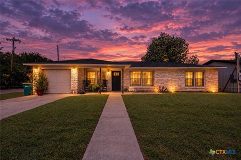 Photo of 2401 Oak Drive, Gatesville, TX 76528 (MLS # 628987)