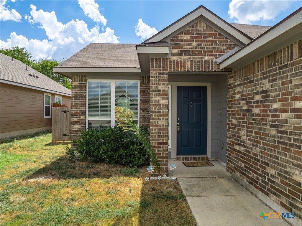 3038 Dade Loop