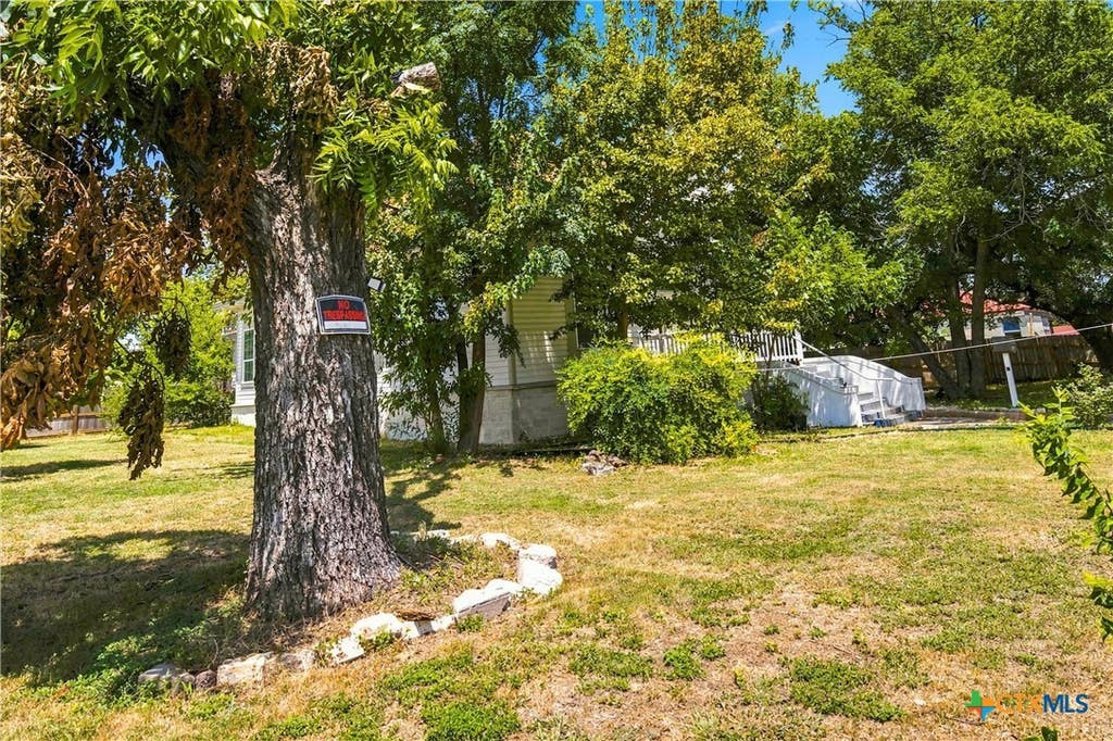 Photo of 112 W Avenue I, Temple, TX 76504 (MLS # 623185)
