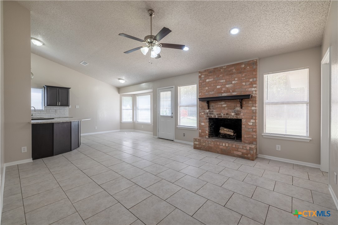 1404 Clairidge Avenue