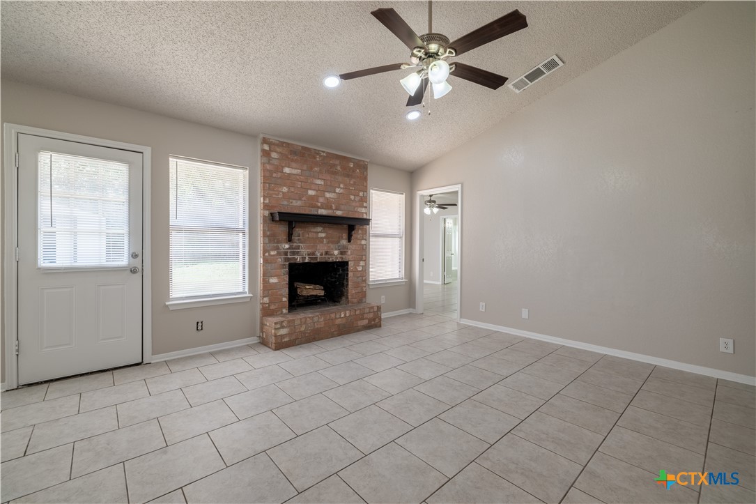 1404 Clairidge Avenue