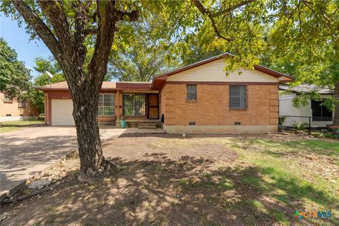 Photo of 504 Alexander Street, Killeen, TX 76541 (MLS # 599879)