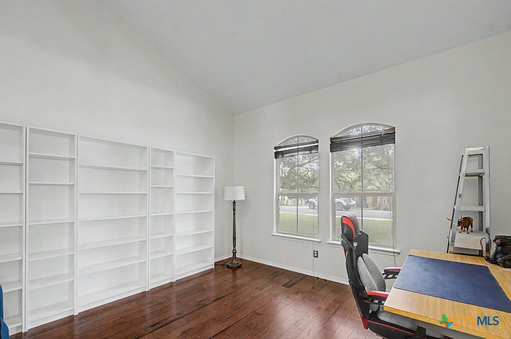 Photo of 17804 Linkhill Drive, Dripping Springs, TX 78620 (MLS # 610286)