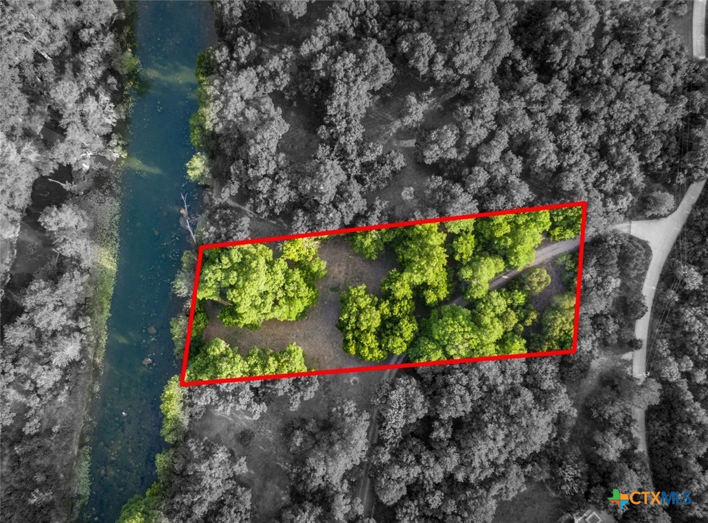 1270 Ervendberg Avenue