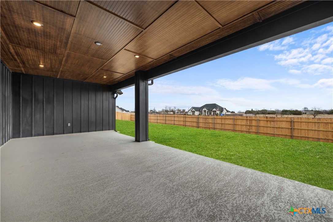 6831 Lacey Oak Drive
