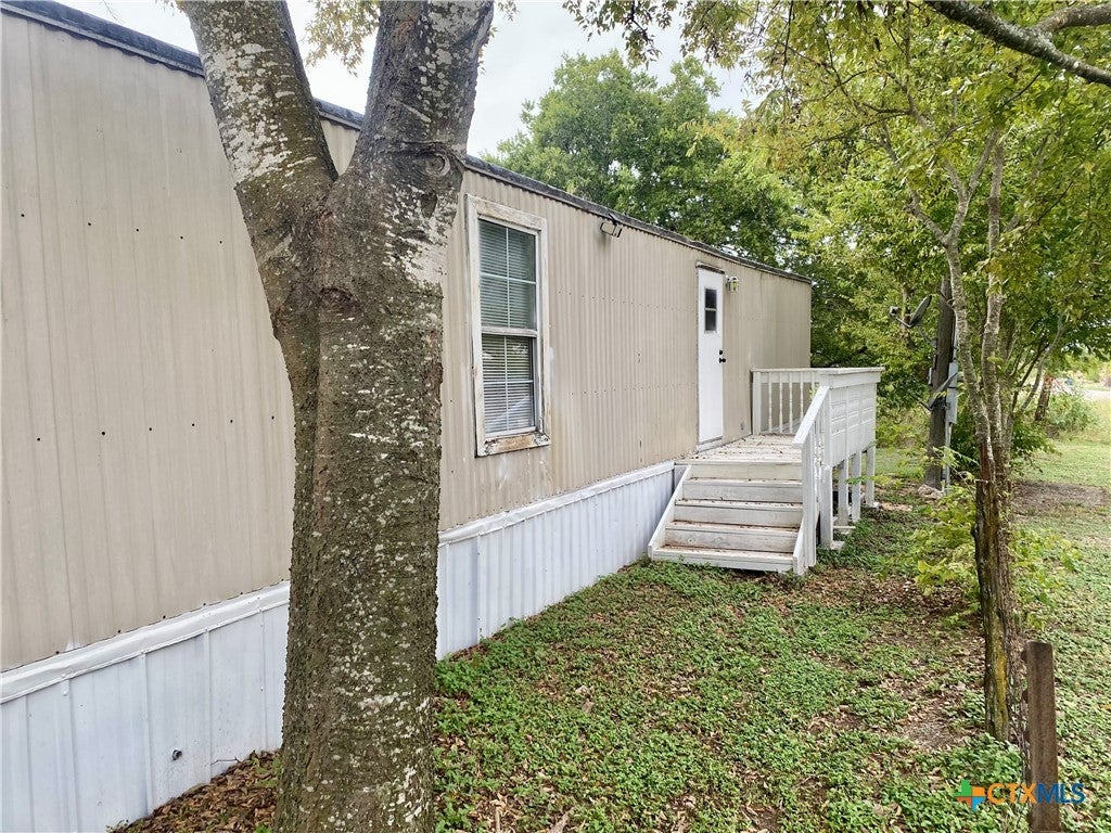 9690 Ave E